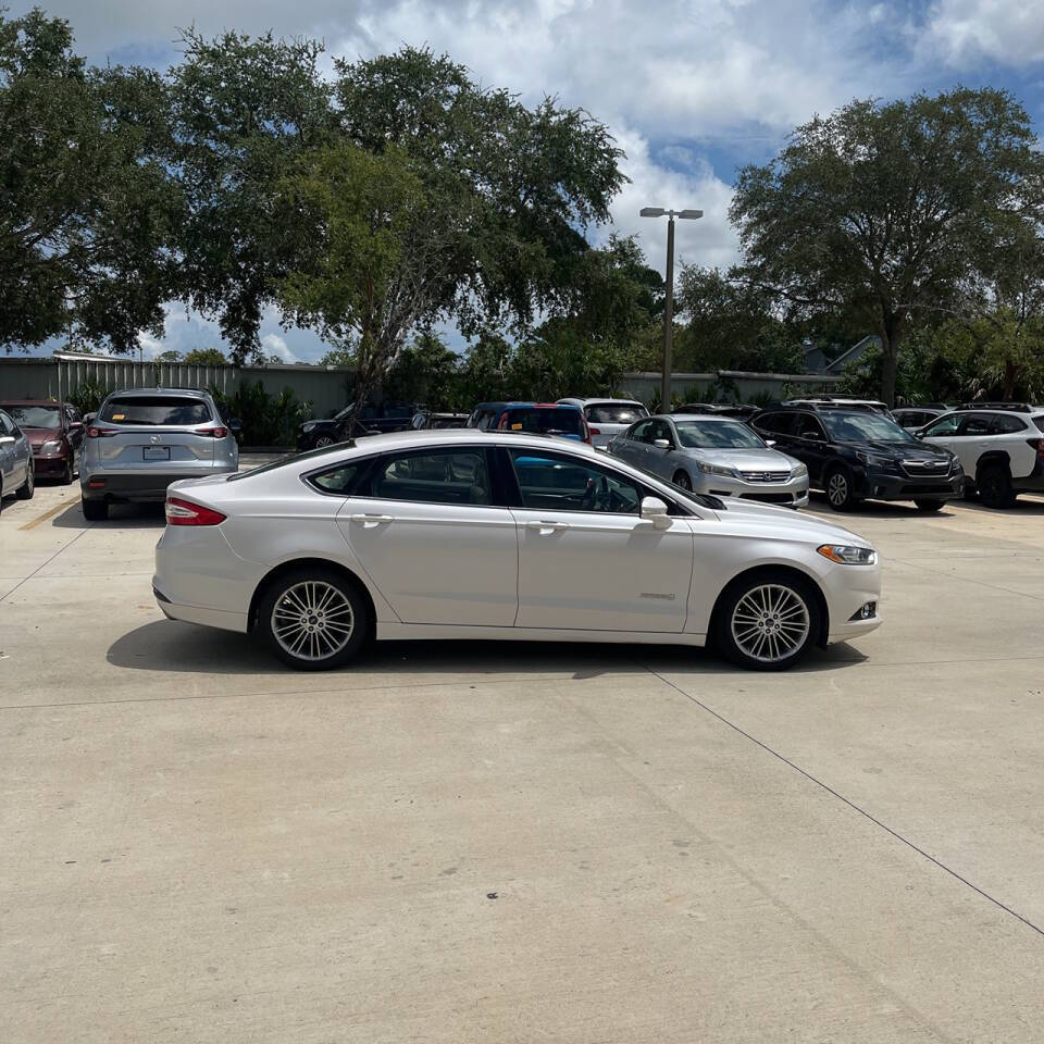 2014 Ford Fusion Hybrid for sale at Pro Auto Gallery in King George, VA