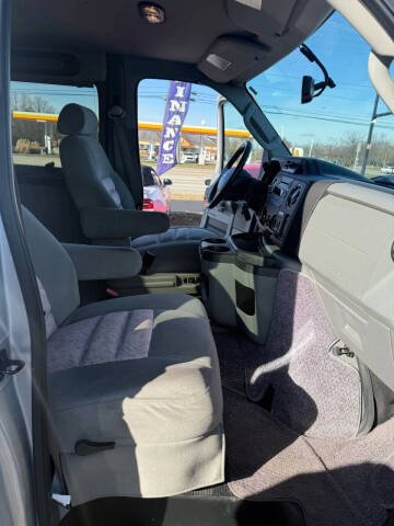 2014 Ford E-Series E-150