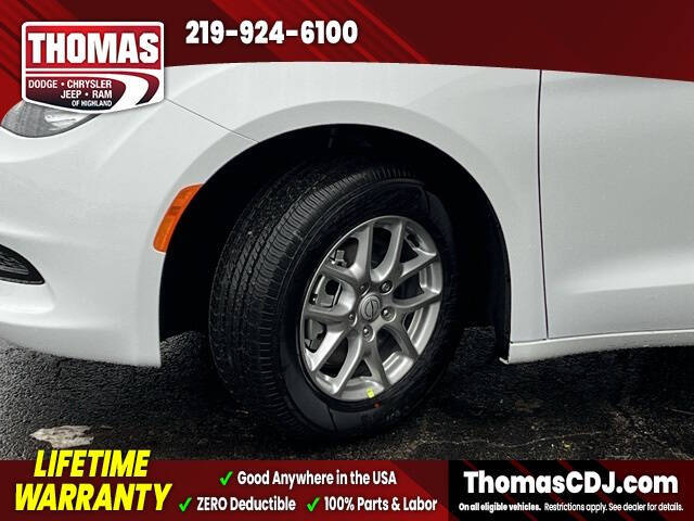 2026 Chrysler Voyager LX