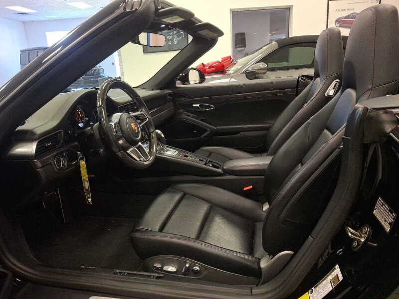 2017 Porsche 911 Turbo