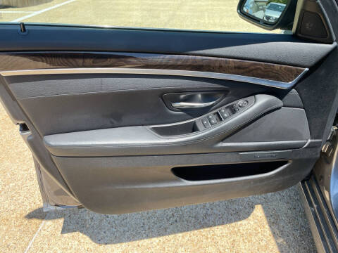 2013 BMW 5 Series 528i