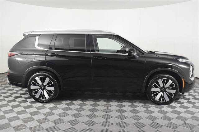 2025 Mitsubishi Outlander SEL Platinum Edition