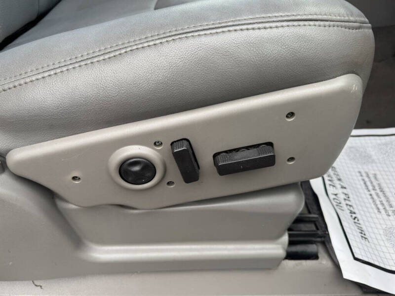 2004 Cadillac Escalade