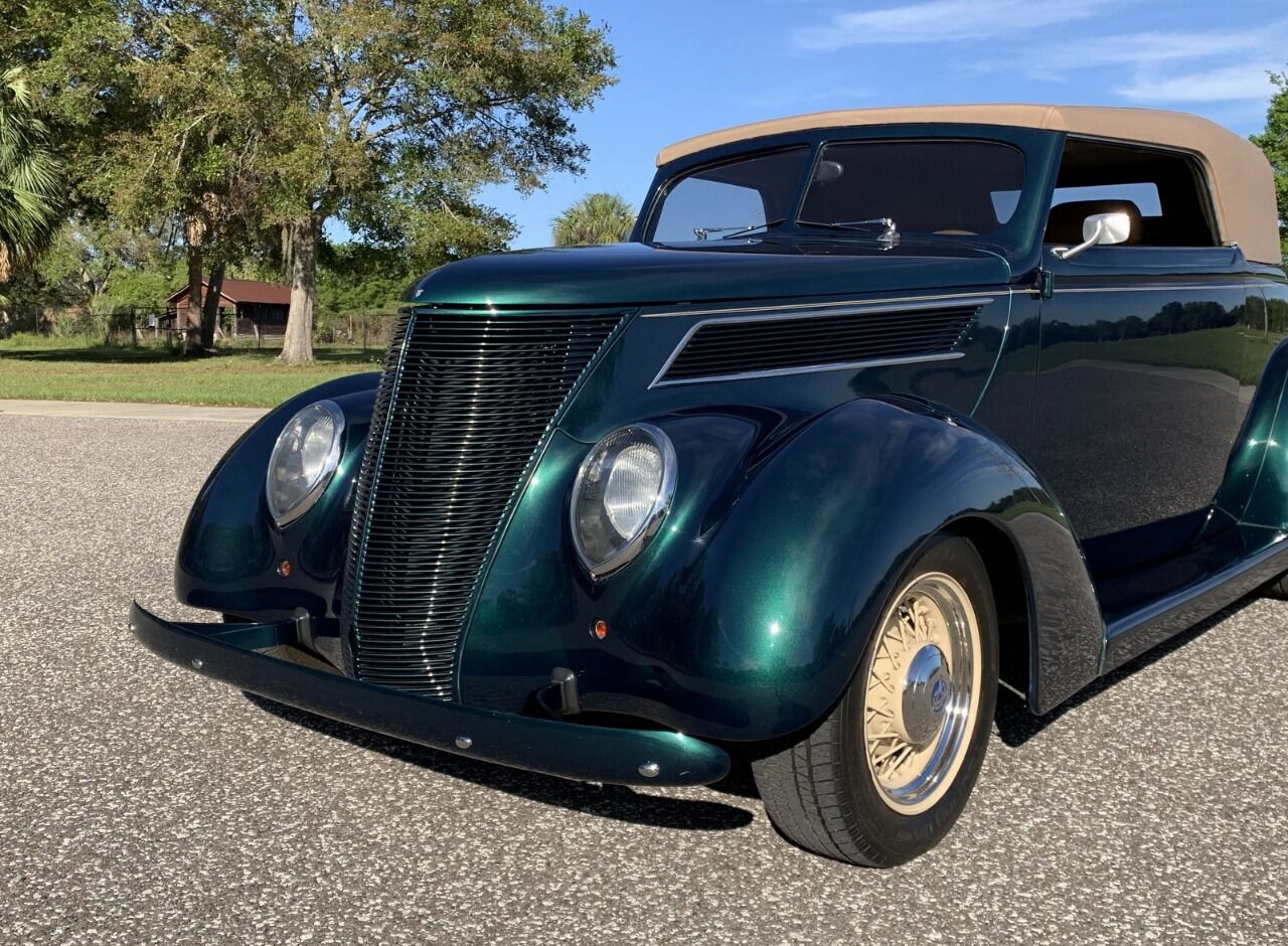 1937 Ford Cabriolet 14