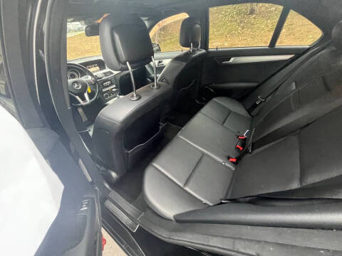 2013 Mercedes-Benz C-Class C 300 Luxury 4MATIC