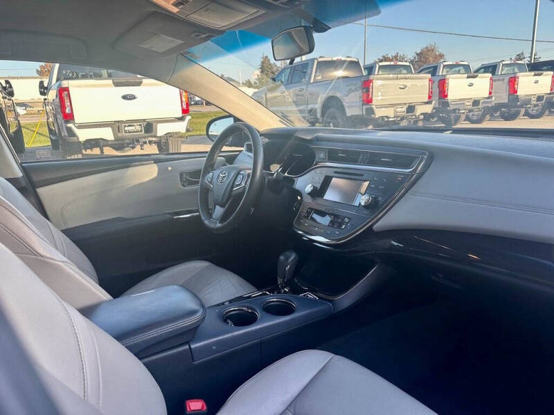 2013 Toyota Avalon XLE