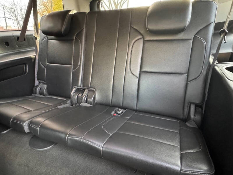 2017 Chevrolet Suburban LT