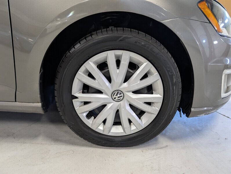 2015 Volkswagen e-Golf Limited Edition