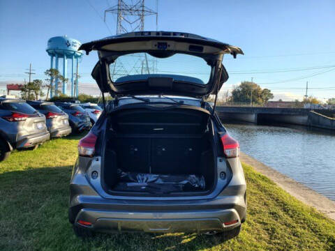 2024 Nissan Kicks SR