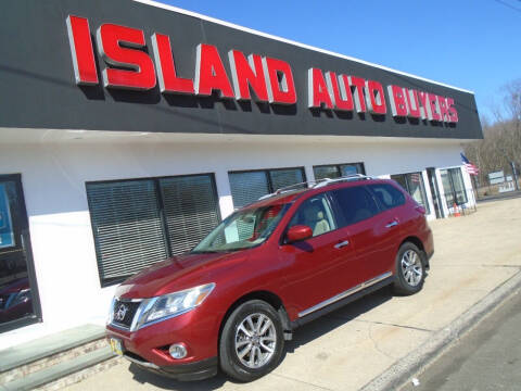 2013 Nissan Pathfinder for sale at Island Auto Buyers in West Babylon NY