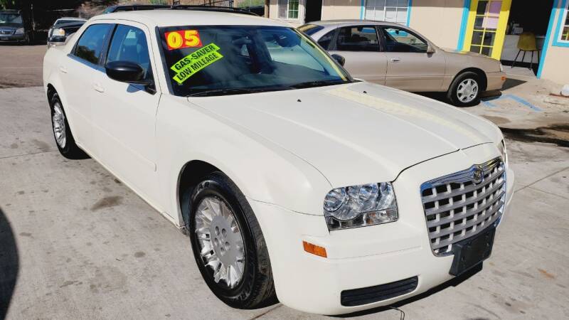 2005 Chrysler 300 for sale at 1 NATION AUTO GROUP in Vista CA