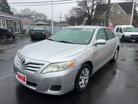 2010 Toyota Camry for sale at Sadeq Auto Sale in Berwyn IL
