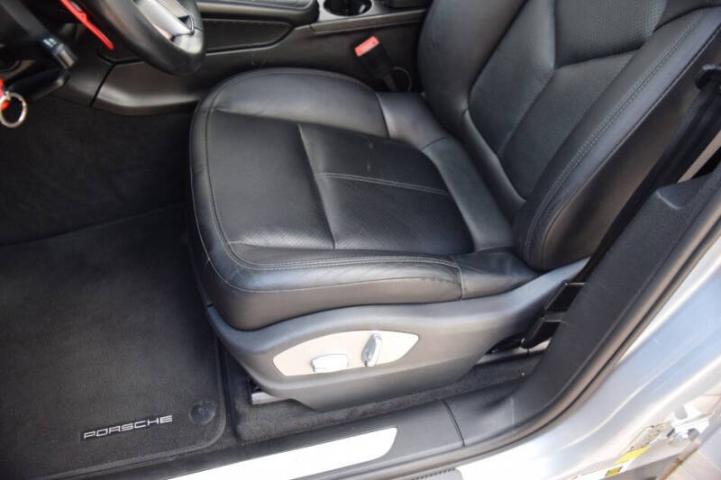2016 Porsche Macan S