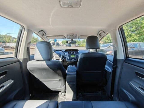 2013 Toyota Prius v Five