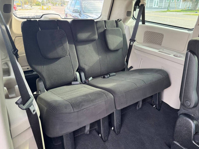 2013 Dodge Grand Caravan American Value Package