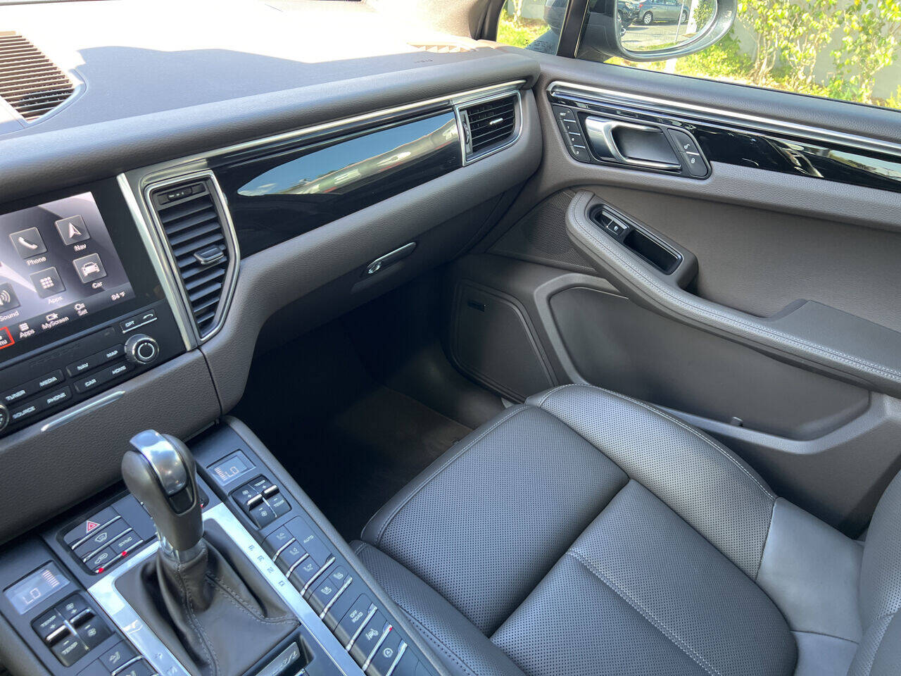 2018 Porsche Macan  - $29,900