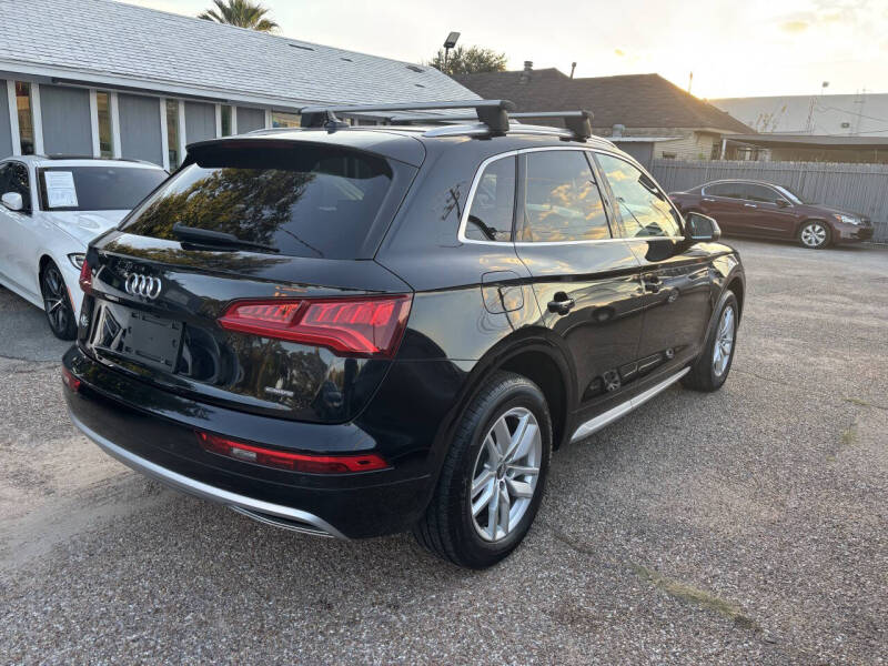 2020 Audi Q5 quattro Premium 45 TFSI