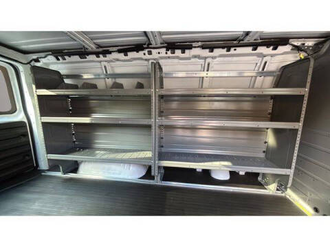 2025 Chevrolet Express 2500