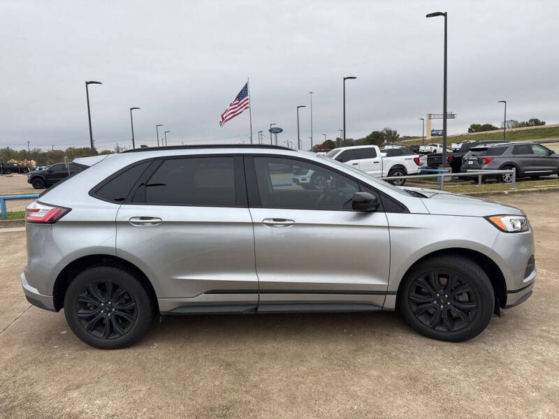 2022 Ford Edge SE