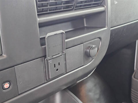 2025 Chevrolet Express 2500