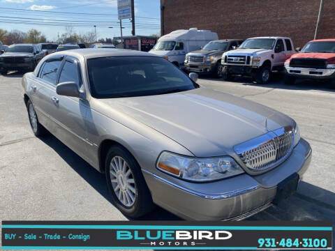 2003 Lincoln Town Car for sale at Blue Bird Motors in Crossville TN