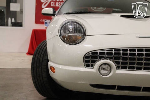 2002 Ford Thunderbird Deluxe