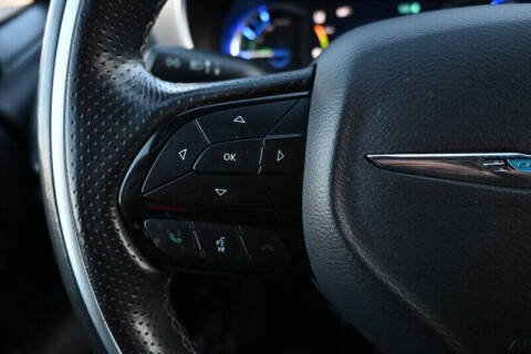 2020 Chrysler Pacifica Hybrid Limited Red S