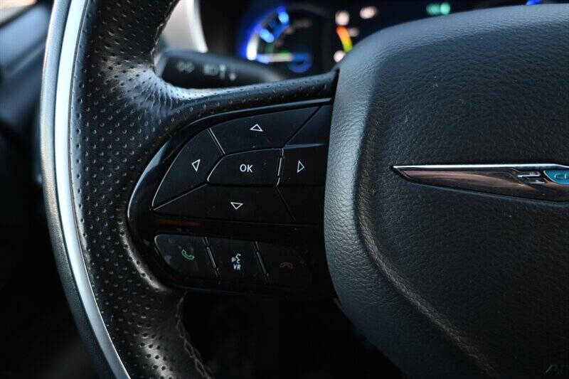 2020 Chrysler Pacifica Hybrid Limited Red S