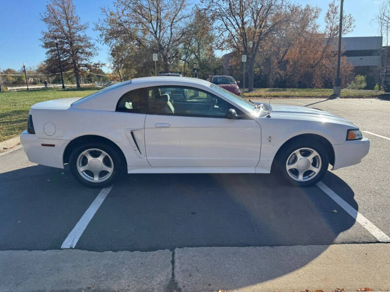 2003 Ford Mustang