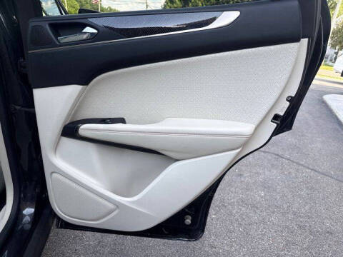 2017 Lincoln MKC Black Label