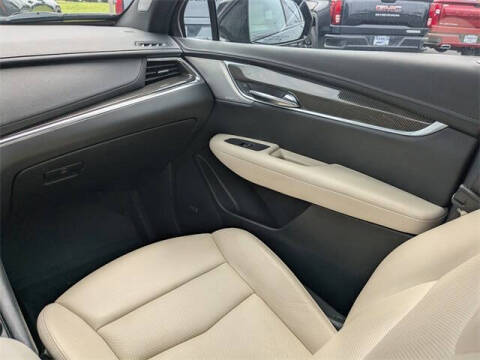 2021 Cadillac XT5 Sport