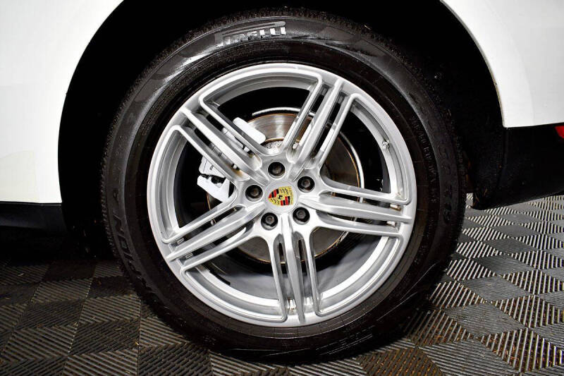 2016 Porsche Macan S