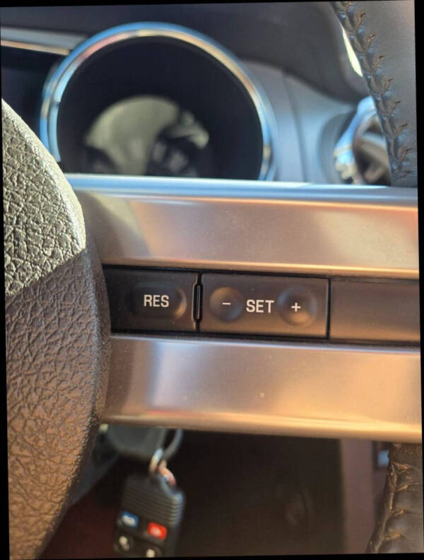 2005 Ford Mustang GT Premium