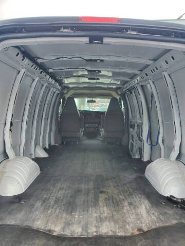 2021 Chevrolet Express 2500