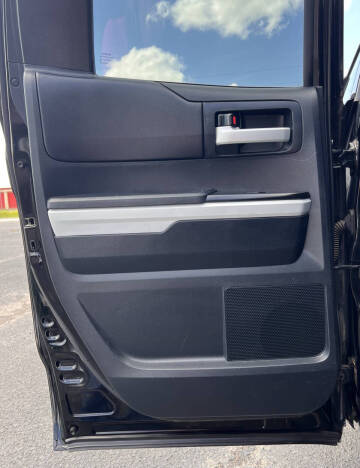 2014 Toyota Tundra SR5