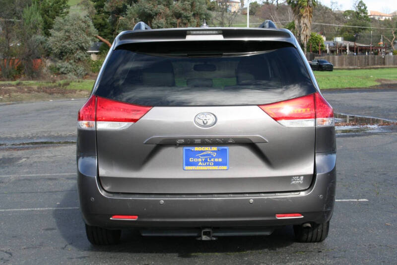 2014 Toyota Sienna XLE 7-Passenger