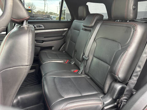 2018 Ford Explorer Sport