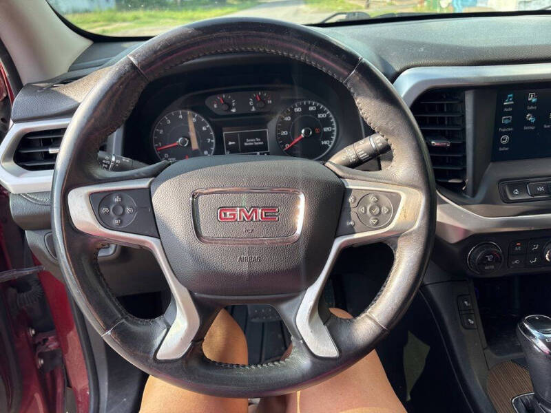 2017 GMC Acadia SLE-2