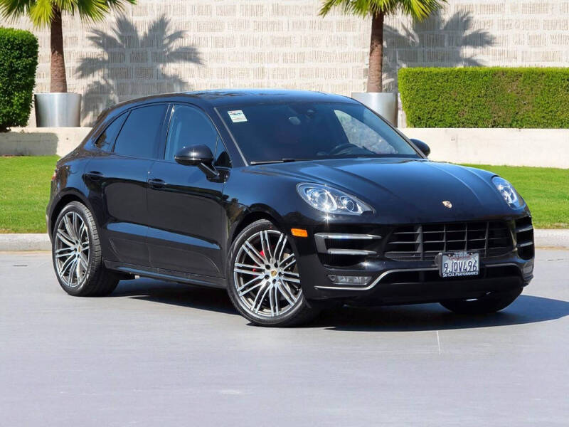 2016 Porsche Macan Turbo's photo