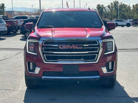 2023 GMC Yukon SLT