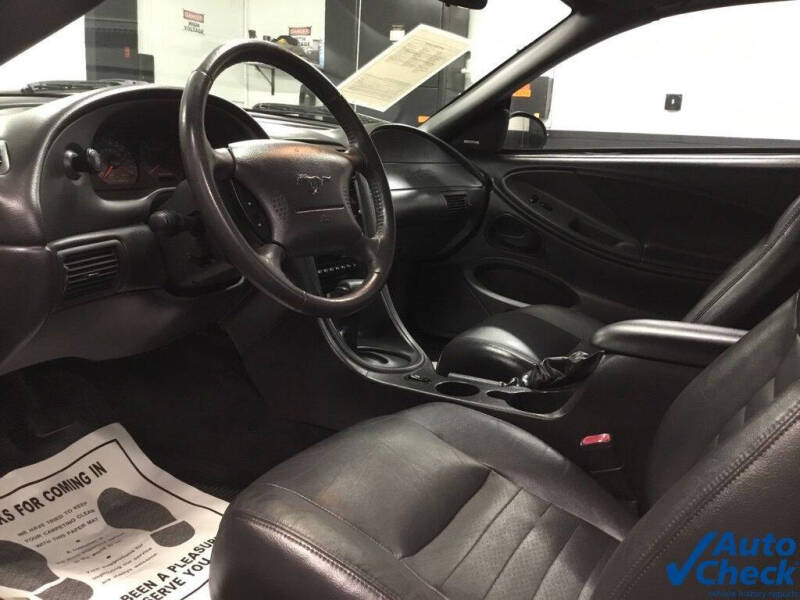 2003 Ford Mustang