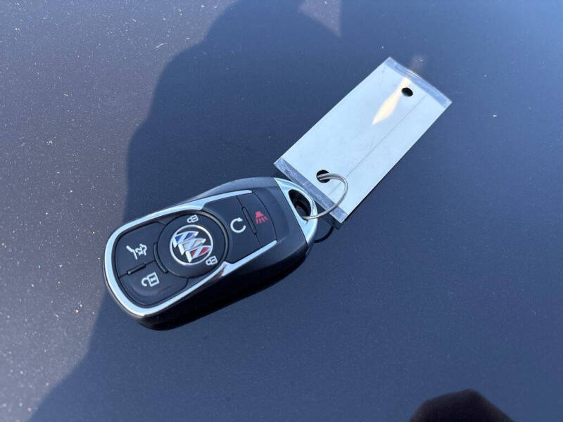 2023 Buick Enclave Essence