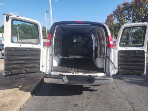 2023 Chevrolet Express 2500