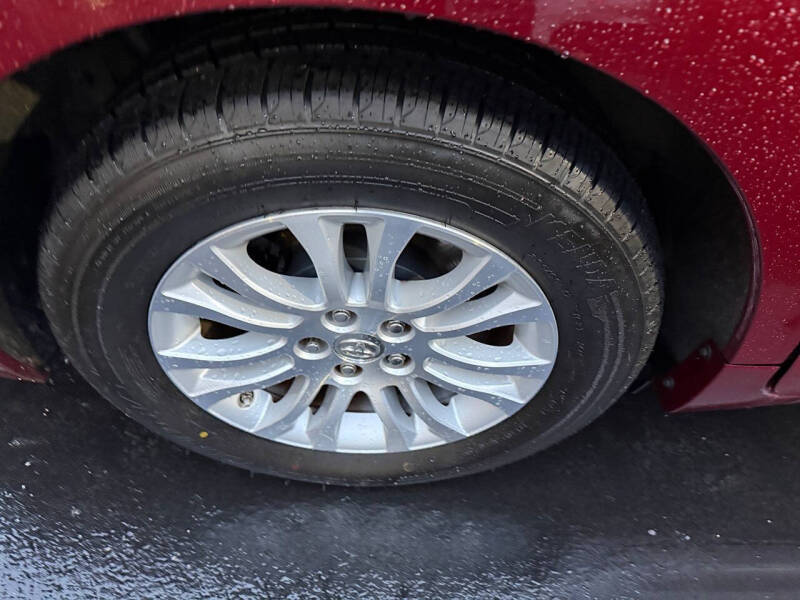 2015 Toyota Sienna XLE 8-Passenger