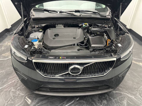 2023 Volvo XC40 B5 Core