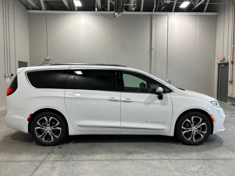 2026 Chrysler Pacifica Pinnacle