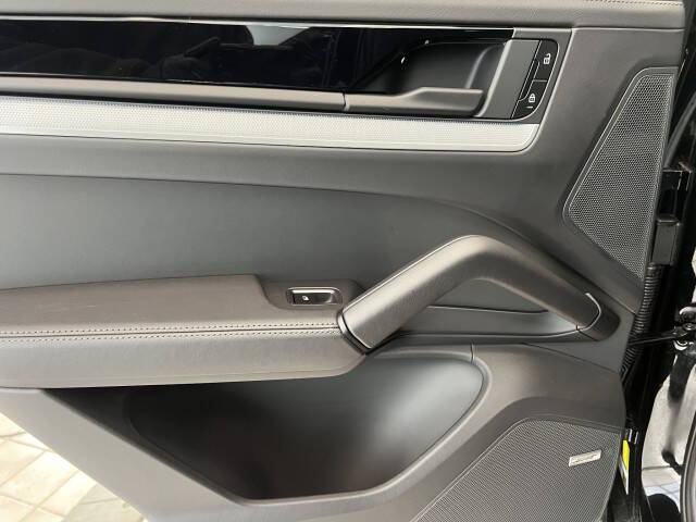 2024 Porsche Cayenne