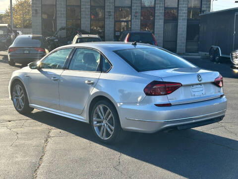 2018 Volkswagen Passat 2.0T R-Line