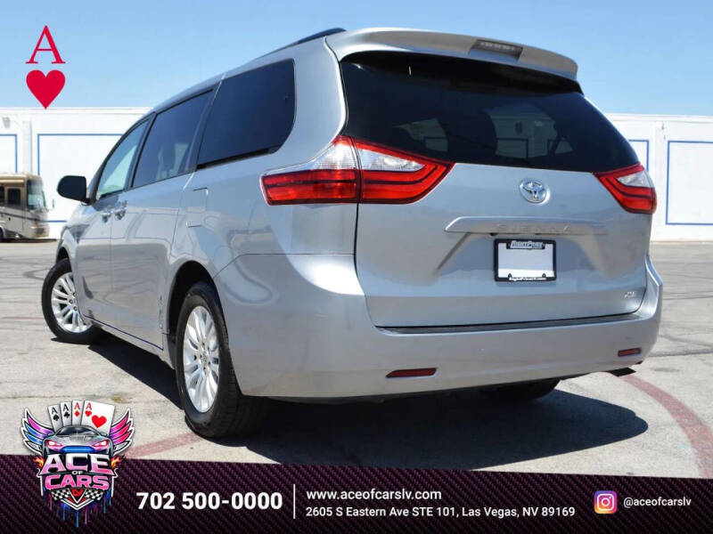 2017 Toyota Sienna