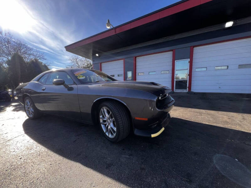 2022 Dodge Challenger GT photo 2